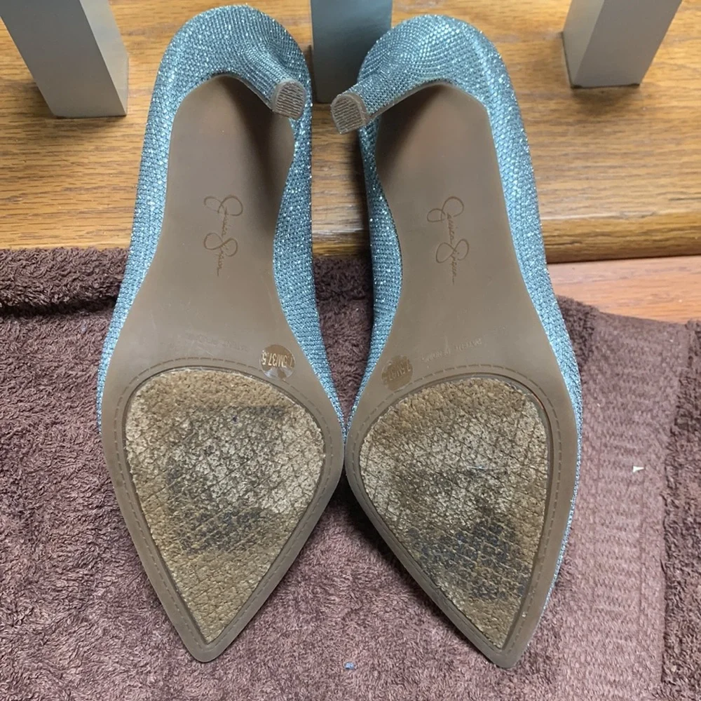 Jessica Simpson Silver Calexico Pumps - Picture 5 of 5